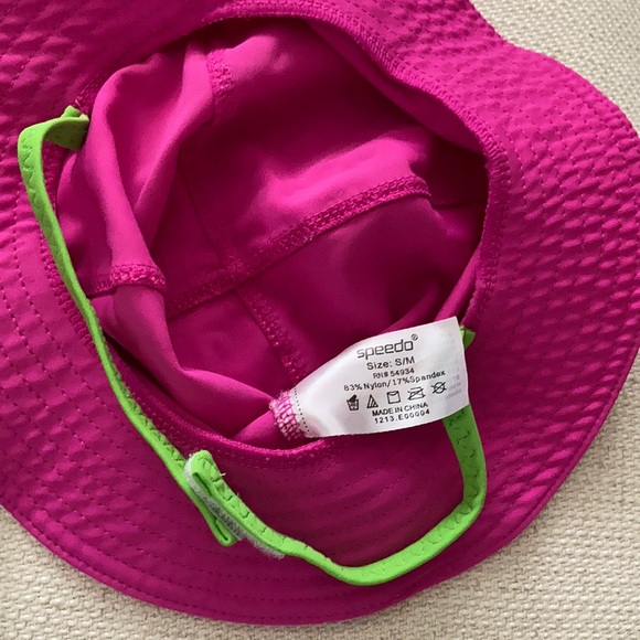 Toddler swimming hat - Picture 2 of 2